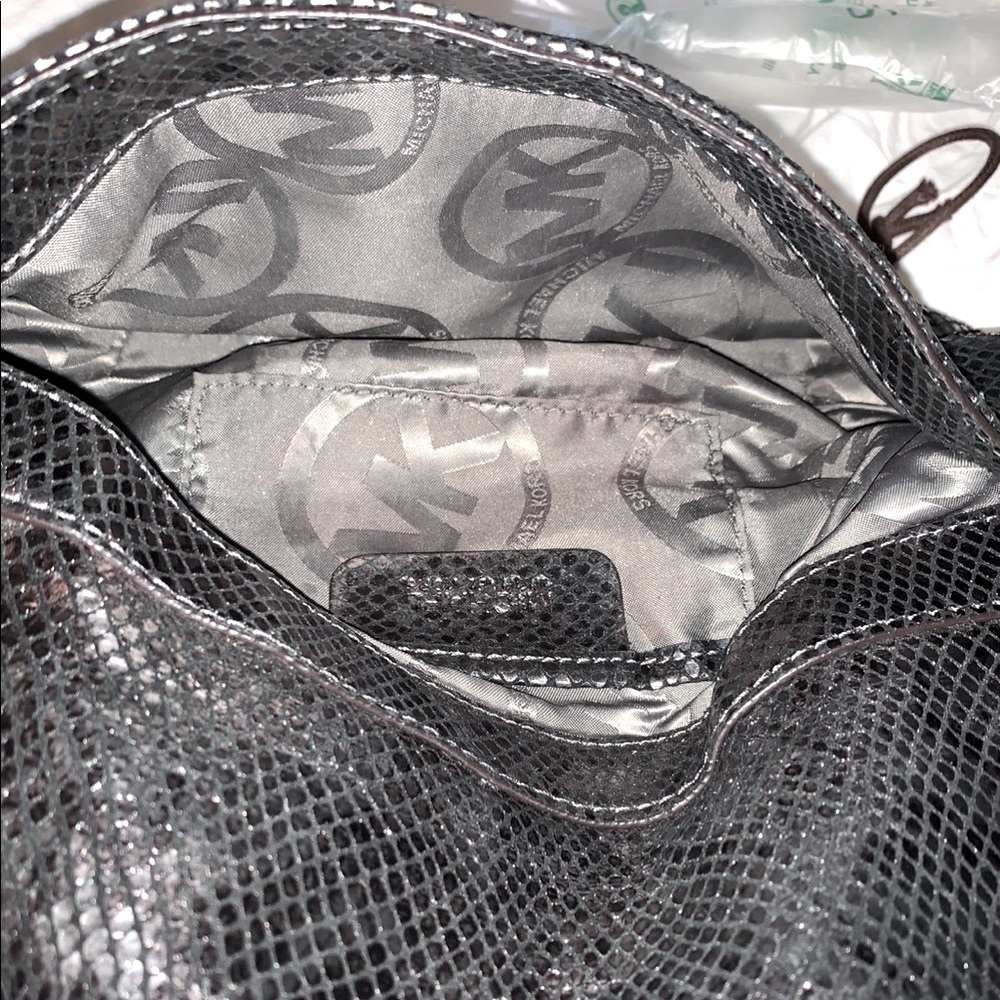 Michael Kors Rare Vintage Metallic Python Id Chai… - image 6